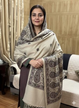 The Elegance of the Marina Shawl: Sui Karhai in Beige