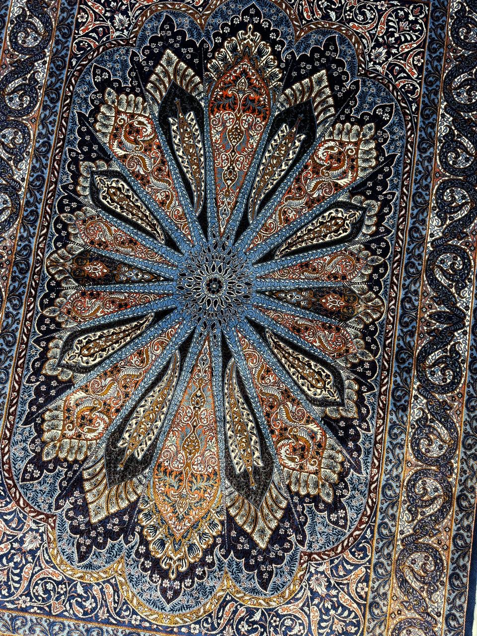 Iran made silk Carpet 100% fine silk, Dimension: 3X5 feet, Double knot with 1500 Reads. Hand and Machine, Made in Iran. - Image 3