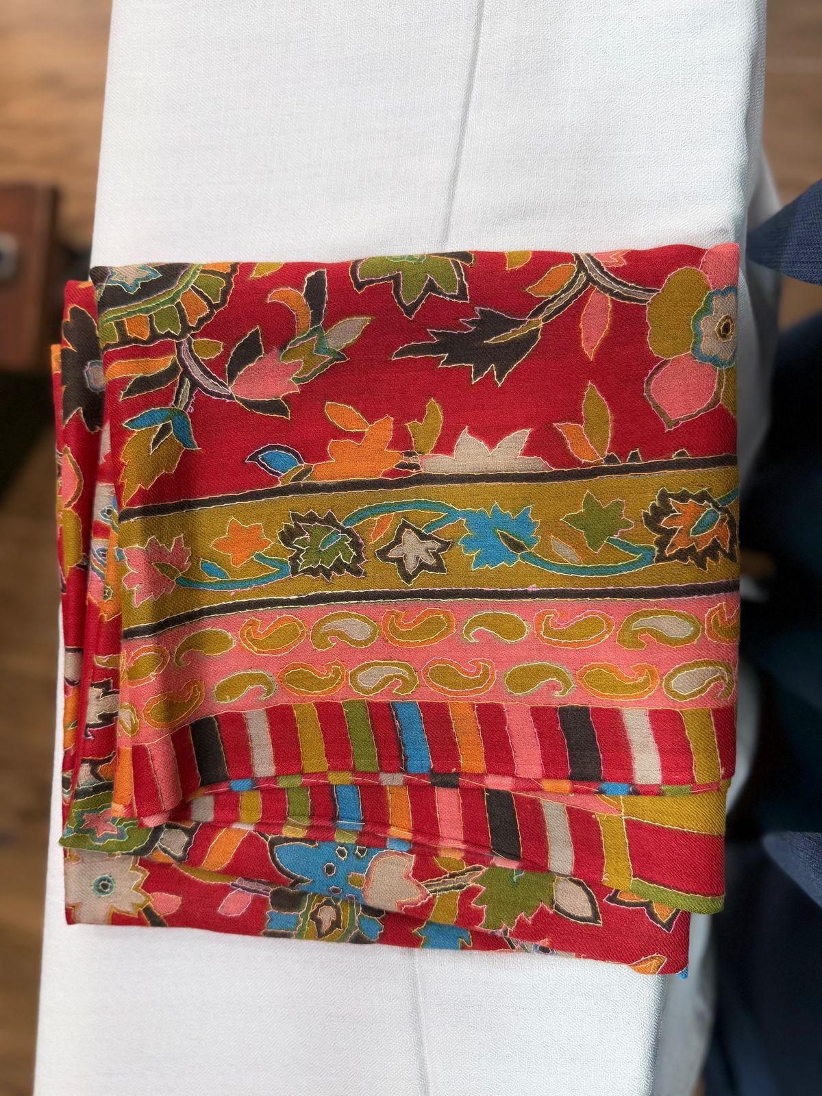 Pure Pashmina with Kashmiri Kalam Kaar - Image 2