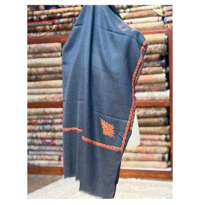 Fine Pashmina Border Shawl – Soft & Elegant Winter Wear