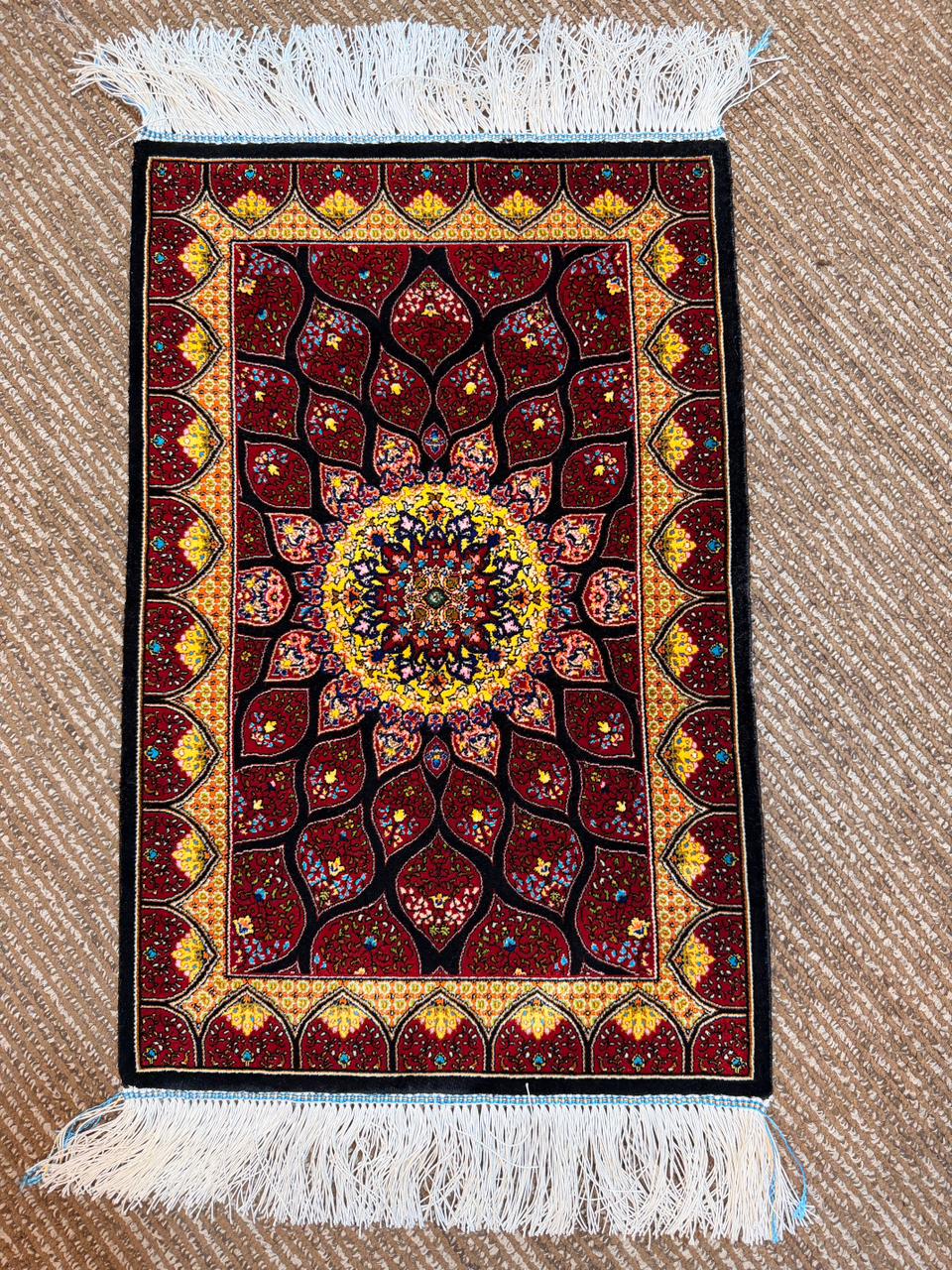 Premium Irani Bamboo Silk Carpet for Modern Homes - 60 by 40